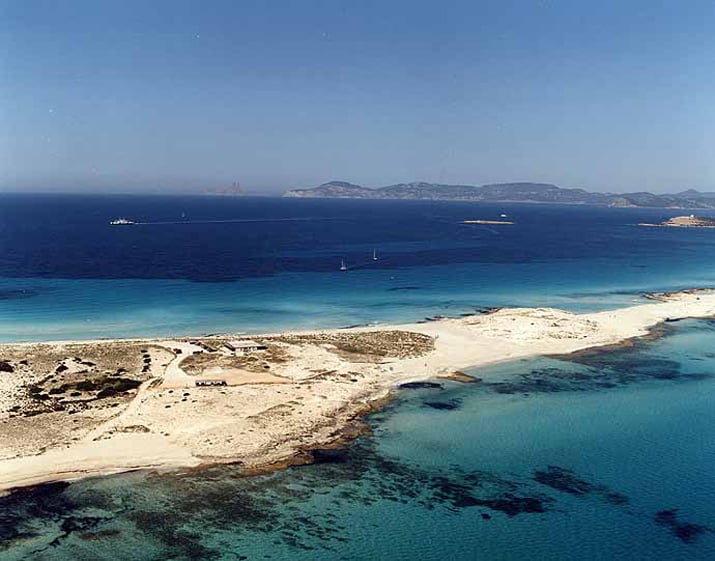 balearic-islands-formentera-platja-de-llevant-01 balearic-islands-formentera-platja-de-llevant-01